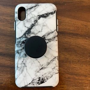 OtterPop by OtterBox and PopSocket